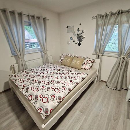 Guesthouse Ella スルニュ エクステリア 写真